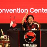 MENKO POLHUKAM BUKA SUARA TERKAIT PEMBEKUAN REKENING NGANGGUR