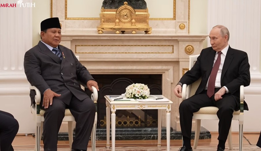 DISAMBUT HANGAT PUTIN DI MOSKOW, PRABOWO SAMPAIKAN TERIMAKASIH